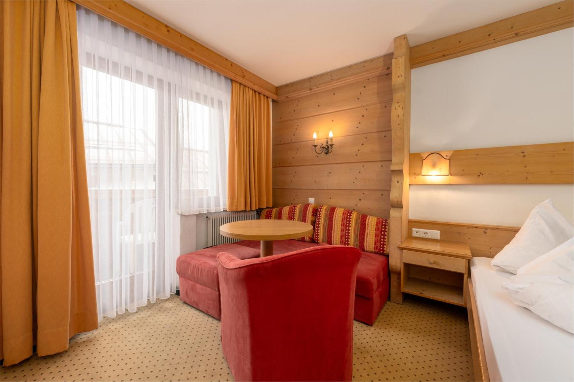 Hotel Schwarzer Adler Nauders Exterior photo
